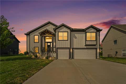 Photo of 6004 NE 120th Street, Kansas City, MO 64156 (MLS # 2636072)
