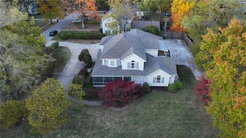 204 SW 2nd Street Lee's Summit MO 64063