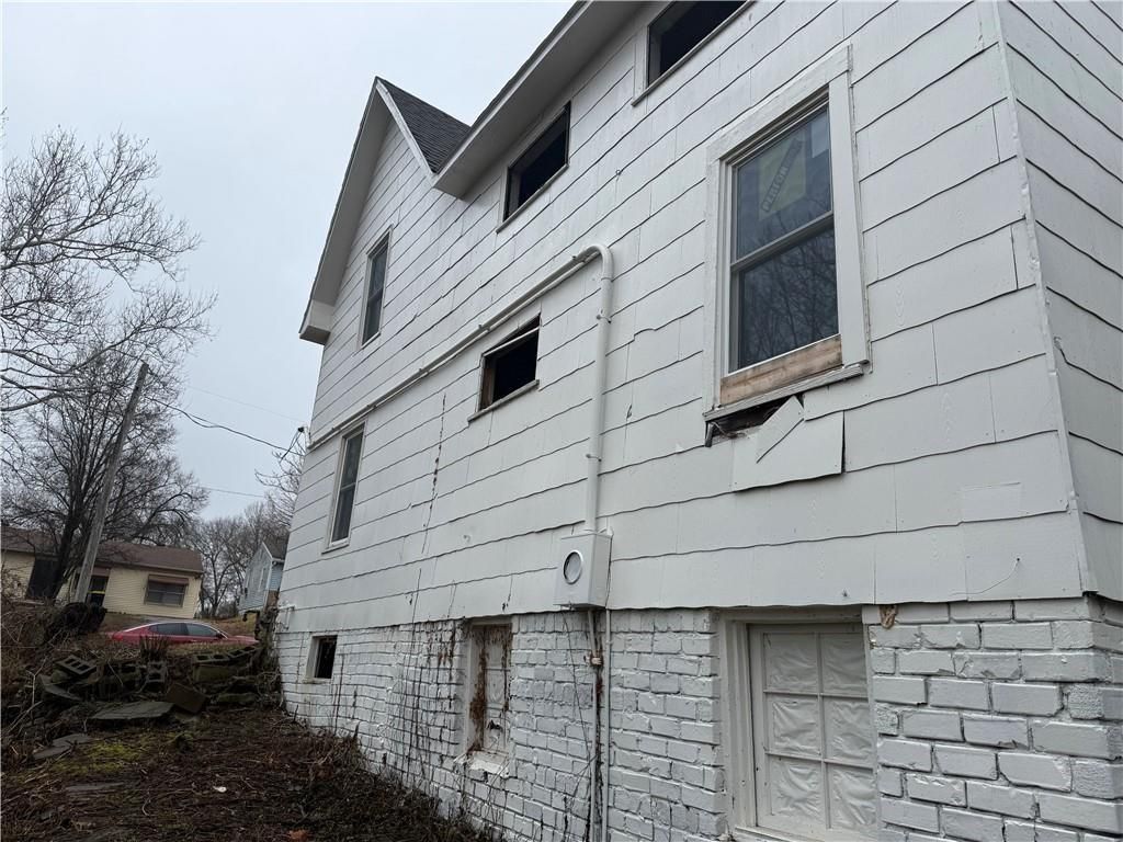 Photo of 5512 Cypress Avenue, Kansas City, MO 64130 (MLS # 2618585)