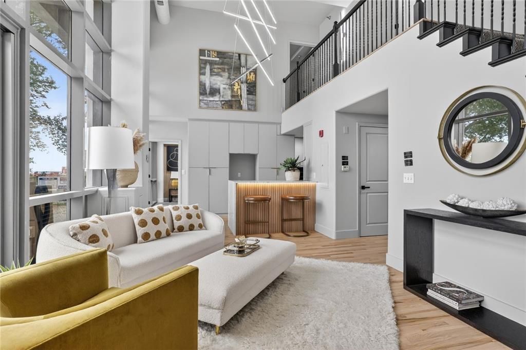 Photo of 600 E Admiral Boulevard #403, Kansas City, MO 64106 (MLS # 2623962)