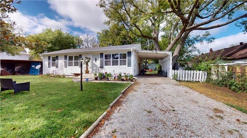 811 N Oak Street, Nevada, MO 64772 - #: 2643242