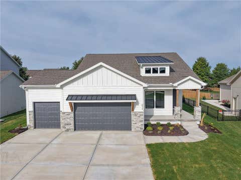 Photo of 1608 SW Arbor Park Drive, Lees Summit, MO 64082 (MLS # 2633157)