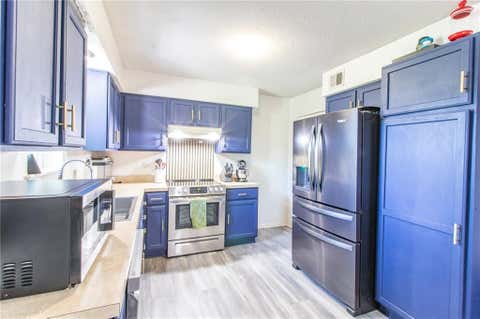 Photo of 808 SE 19th Street, Oak Grove, MO 64075 (MLS # 2632626)