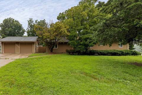 Photo of 7900 Tennessee Avenue, Raytown, MO 64138 (MLS # 2633699)