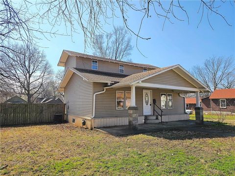 430 E 2nd Avenue, Garnett, KS 66032 - MLS#: 2605324