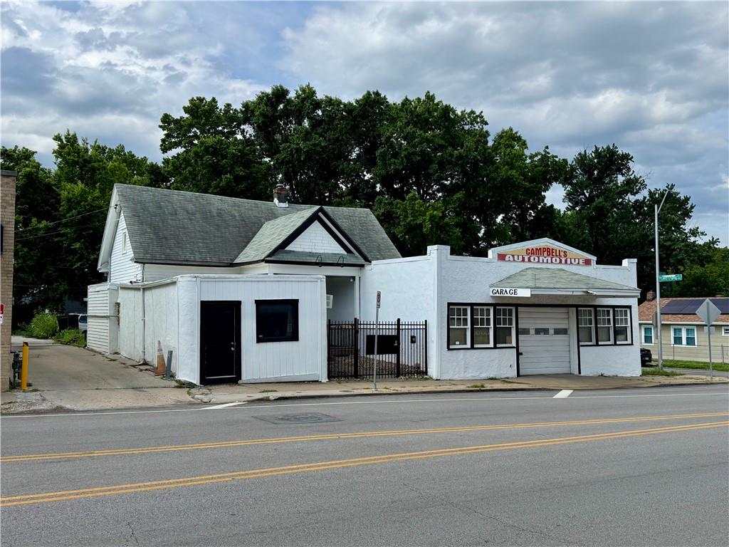 517 W 75th Street