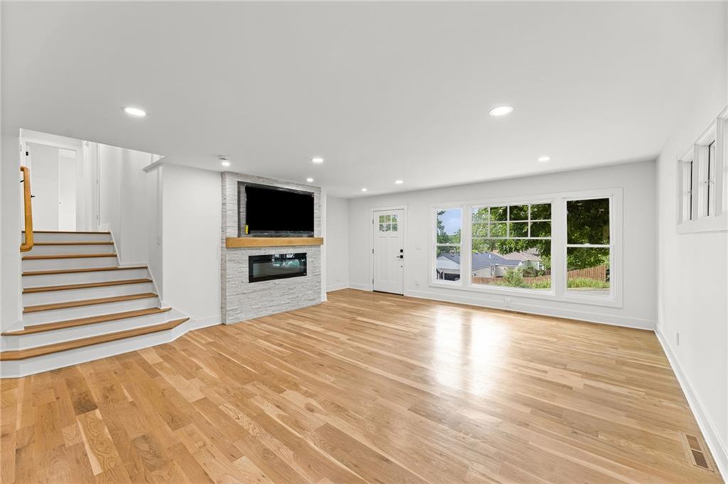 5657 W 50th Street