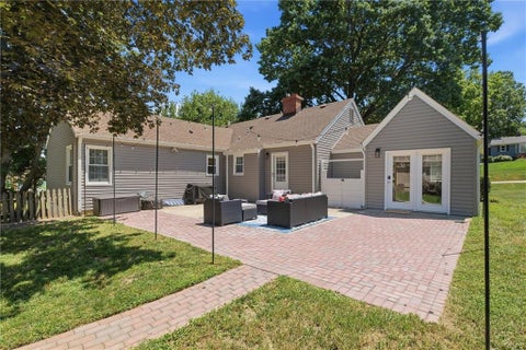 Tiny photo for 636 Hillside Avenue, Liberty, MO 64068 (MLS # 2631506)
