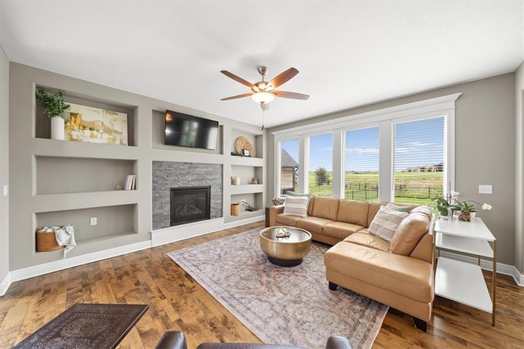 933 Bridgeshire Drive