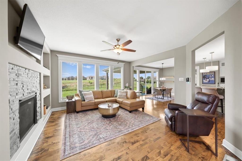 933 Bridgeshire Drive