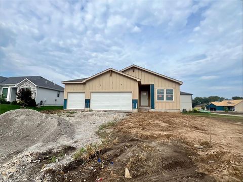Photo of 19622 Barstow Street, Spring Hill, KS 66083 (MLS # 2579789)