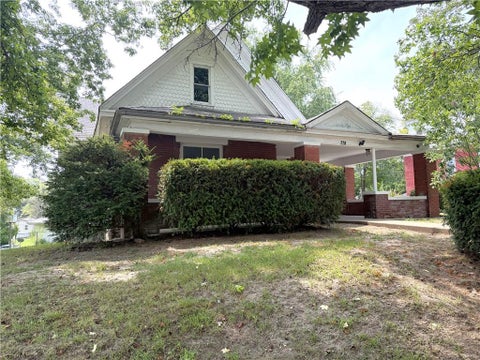 220 E Benton Street, Carrollton, MO 64633 - MLS#: 2584442