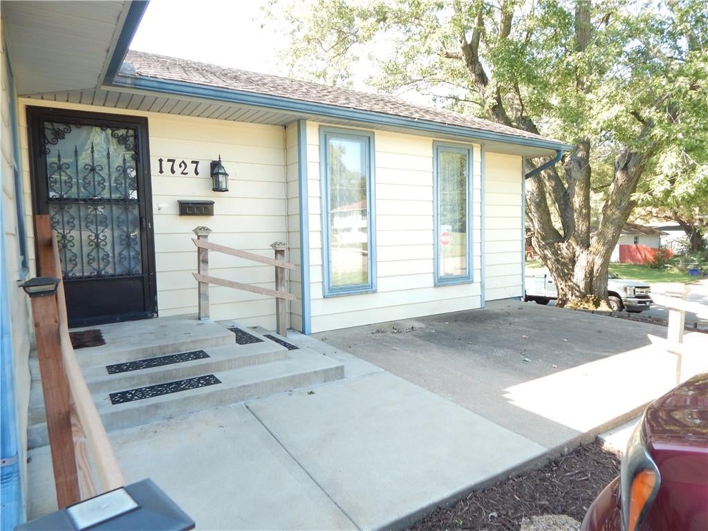 1727 Dakota Street