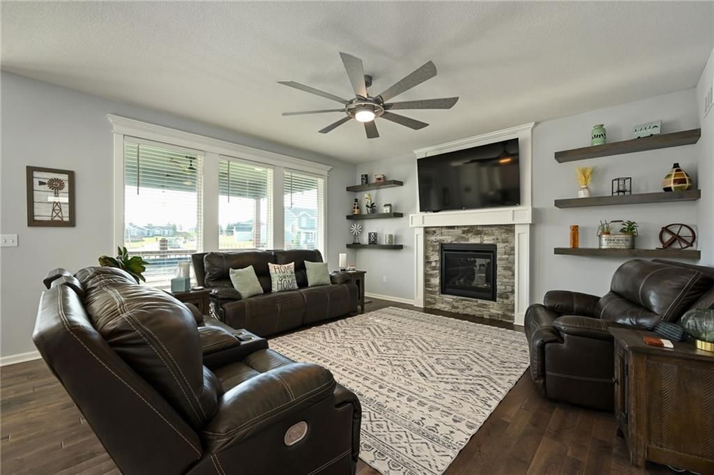 Photo of 19621 W 197th Terrace, Spring Hill, KS 66083 (MLS # 2592346)