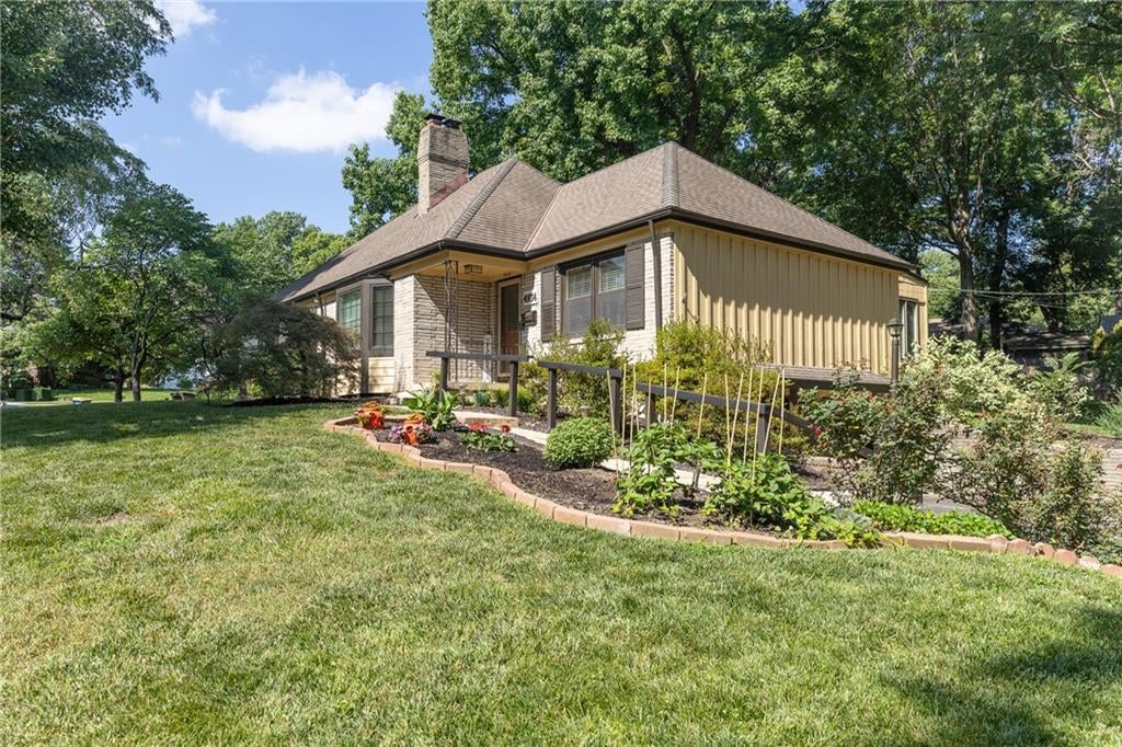 4934 Howe Drive
