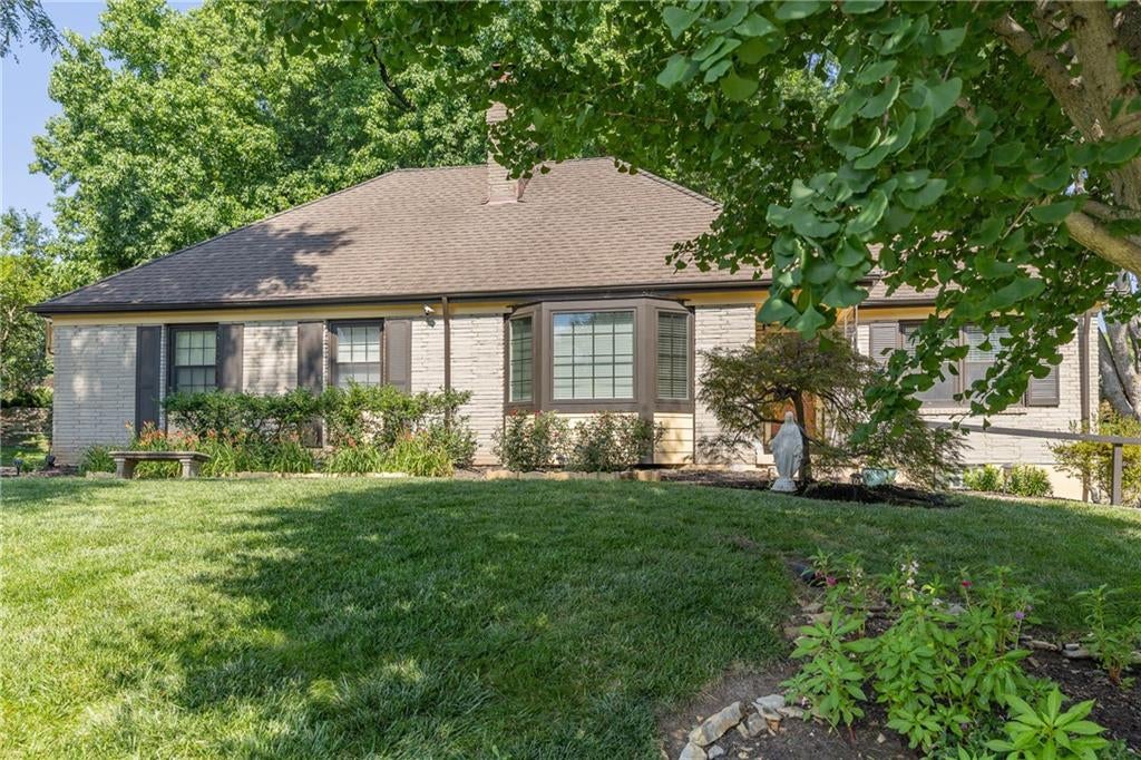 4934 Howe Drive