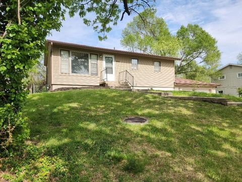 913 S Missouri Street Liberty MO 64068