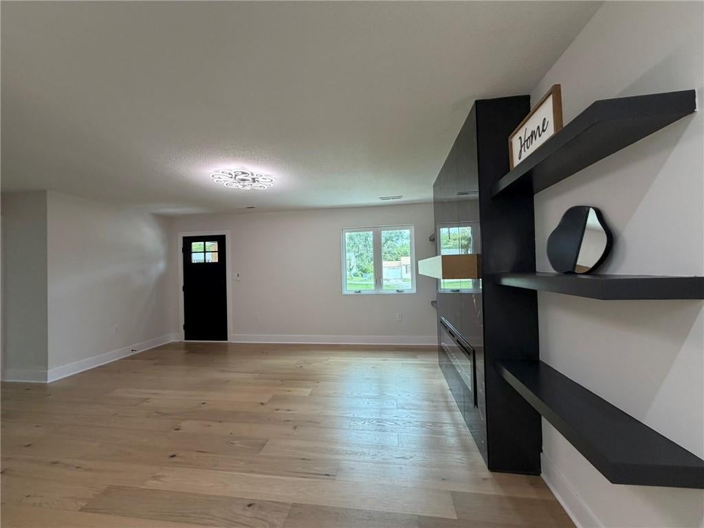 3739 Meadow Lane