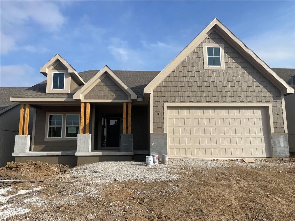 Photo of 2157 Black Walnut Drive, Liberty, MO 66085 (MLS # 2579079)