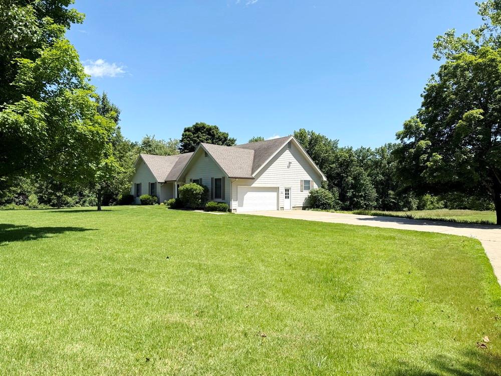 114 W Carman Road