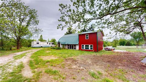 Photo of 12376 E Olive Branch Road, Nevada, MO 64772 (MLS # 2615923)