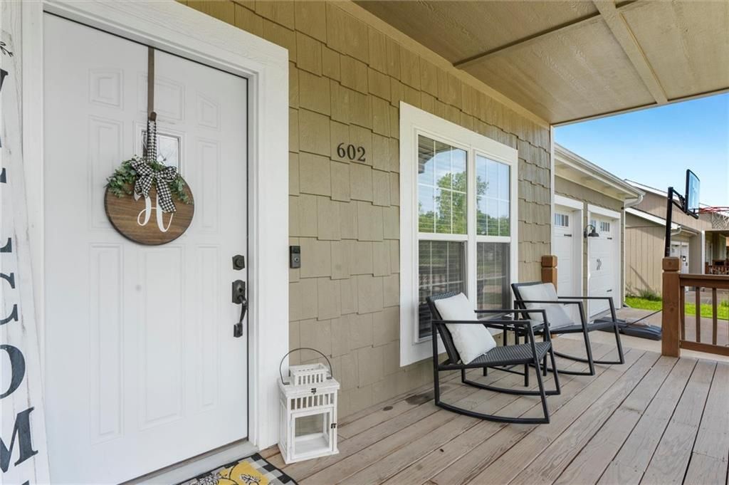 Photo of 602 W Haven Drive, Richmond, MO 64085 (MLS # 2608216)