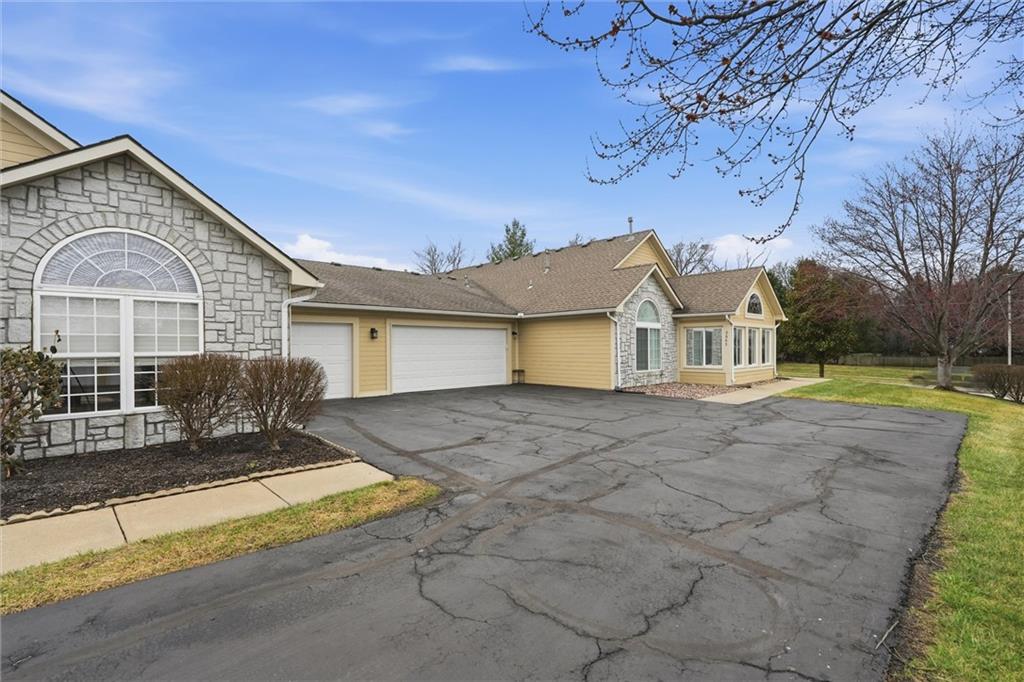 2061 W 139th Terrace