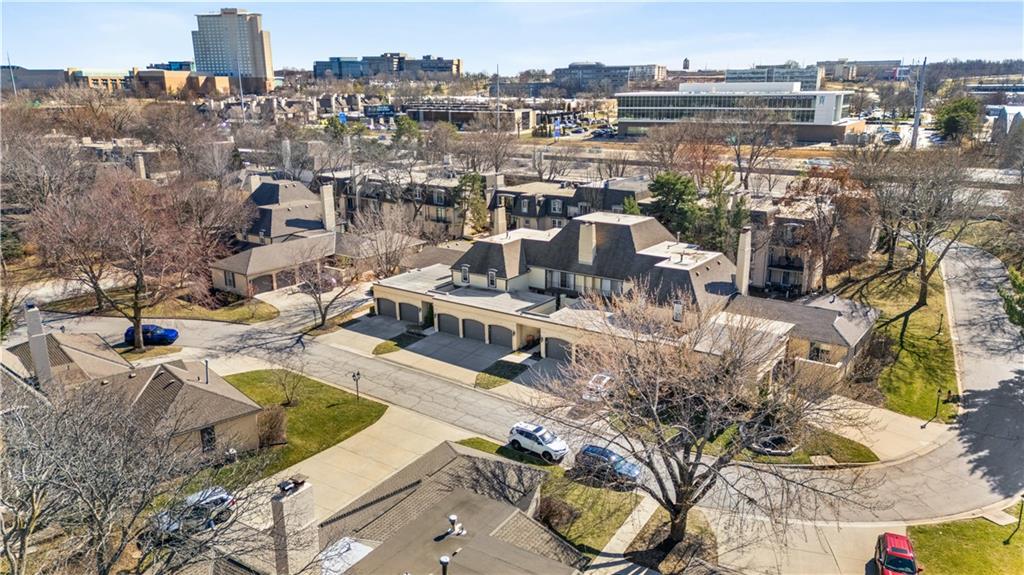 6735 W 108th Terrace