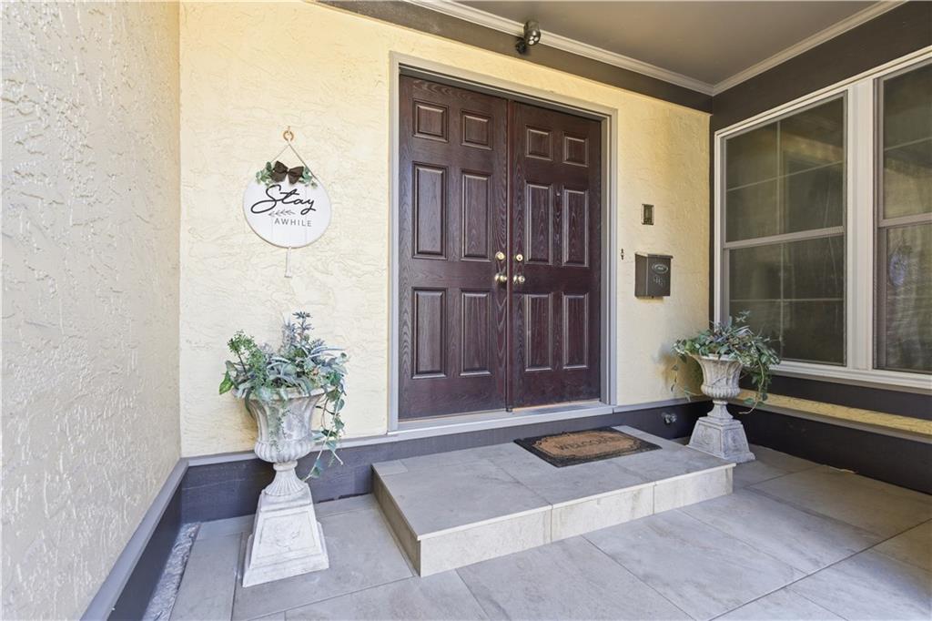 6735 W 108th Terrace