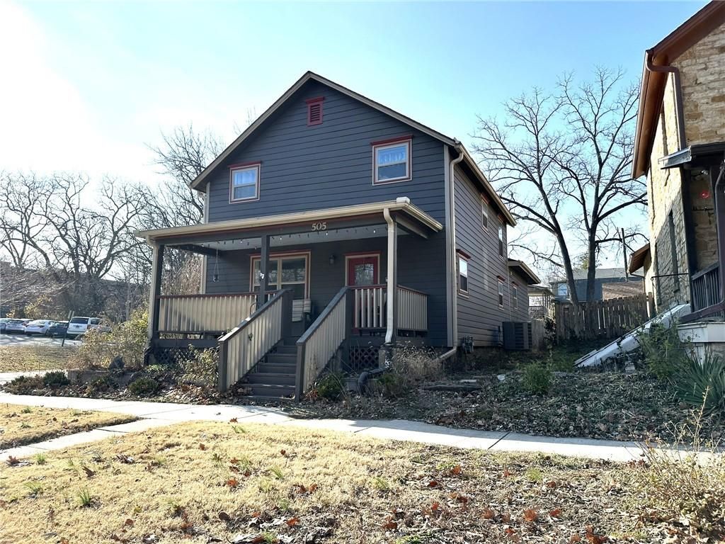 Photo of 505 Mississippi Street, Lawrence, KS 66044 (MLS # 2592459)