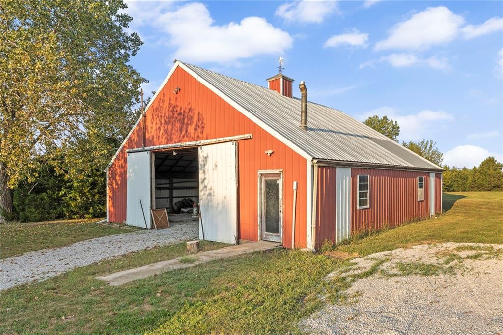 26949 Moonlight Road