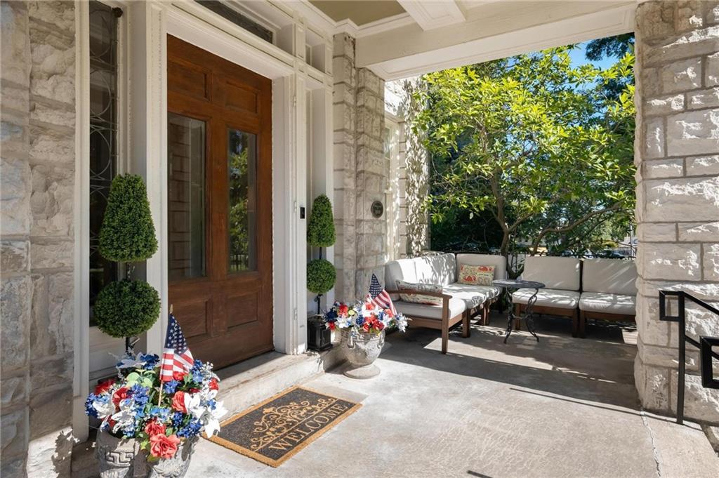 1 Hawthorne Place