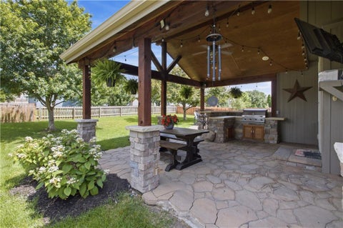 Photo of 5537 Aminda Street, Shawnee, KS 66226 (MLS # 2626604)