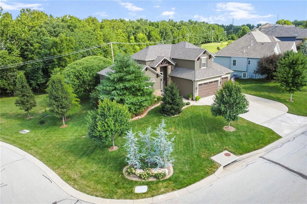 4521 LAKECREST Drive