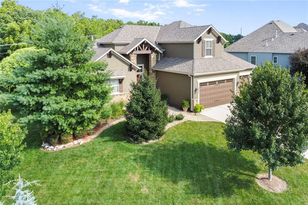 4521 LAKECREST Drive