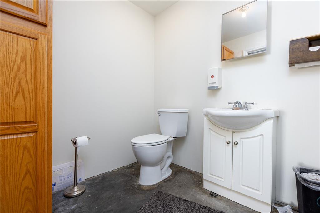 Kearney, Missouri 64060, United States, ,Commercial,Pending,115024