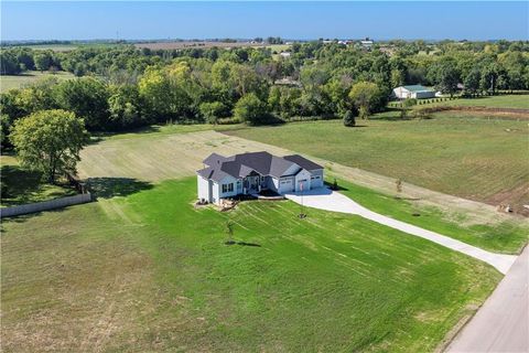 16667 Orchard Road Basehor KS 66007