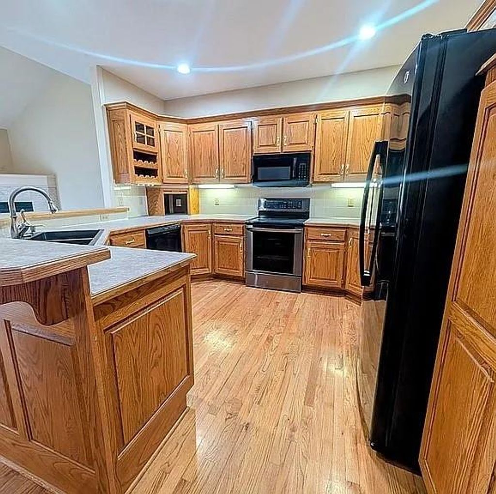 Photo of 3103 NE 63rd Terrace, Kansas City, MO 64119 (MLS # 2615079)