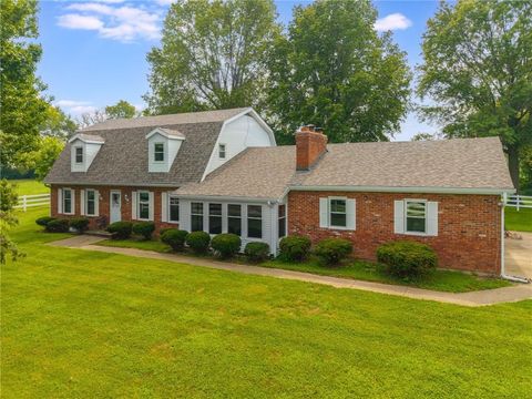 1622 N Charlton Road Independence MO 64056