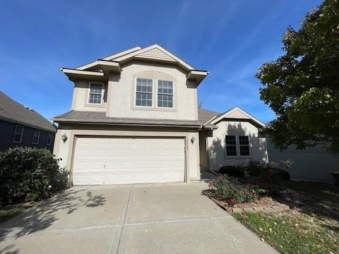 Photo of 13704 BERGER Avenue, Bonner Springs, KS 66012 (MLS # 2584573)