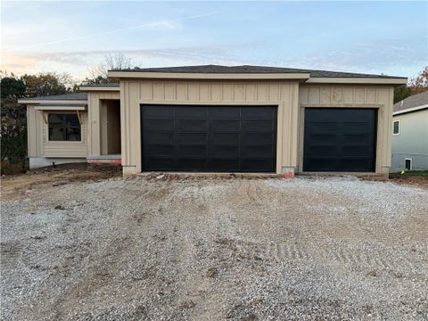 Tiny photo for 516 Skyview Lane, Liberty, MO 64068 (MLS # 2649253)