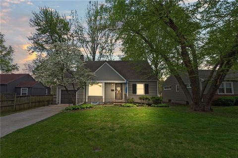 621 W 87th Street, Kansas City, MO 64114 - MLS#: 2544758