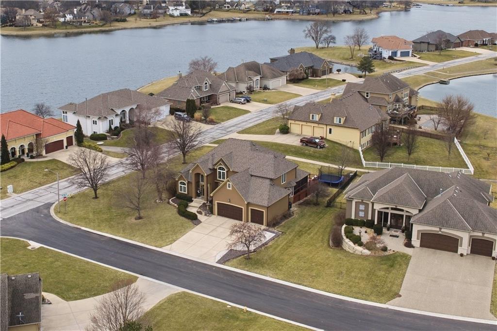 701 SW Admiral Byrd Drive