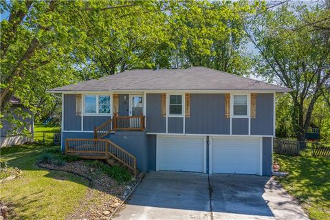 Photo of 79 NW 271st Road, Centerview, MO 64019 (MLS # 2615755)