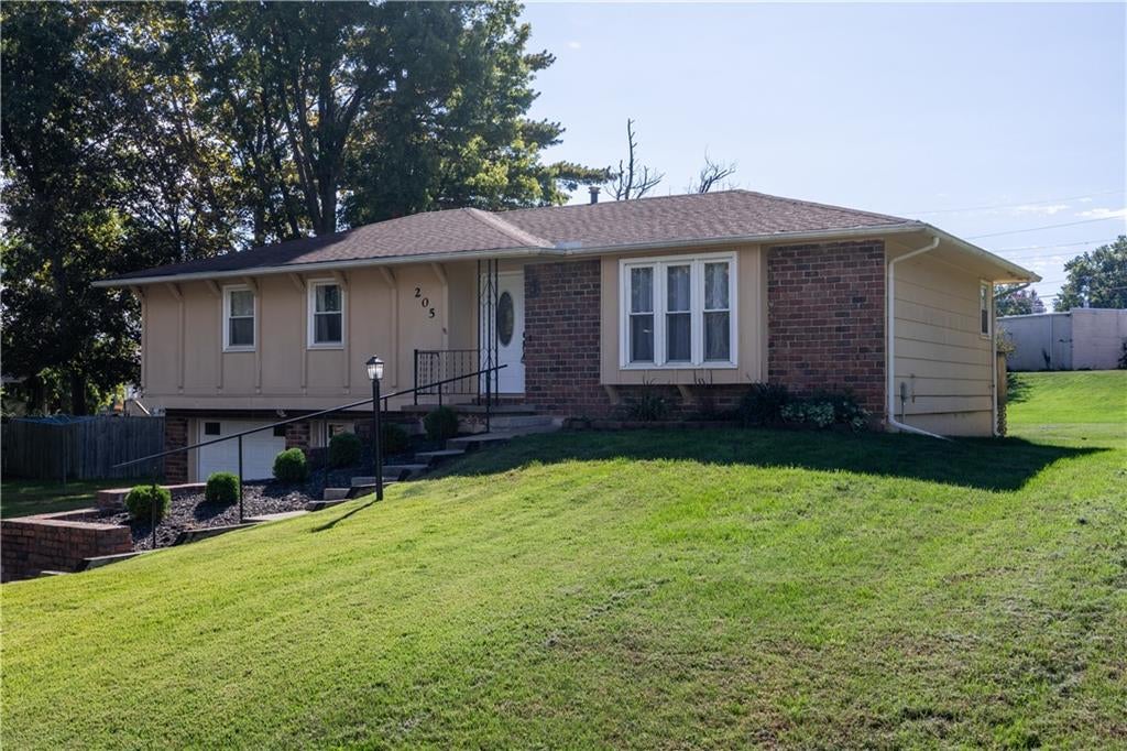 205 Kennedy Drive