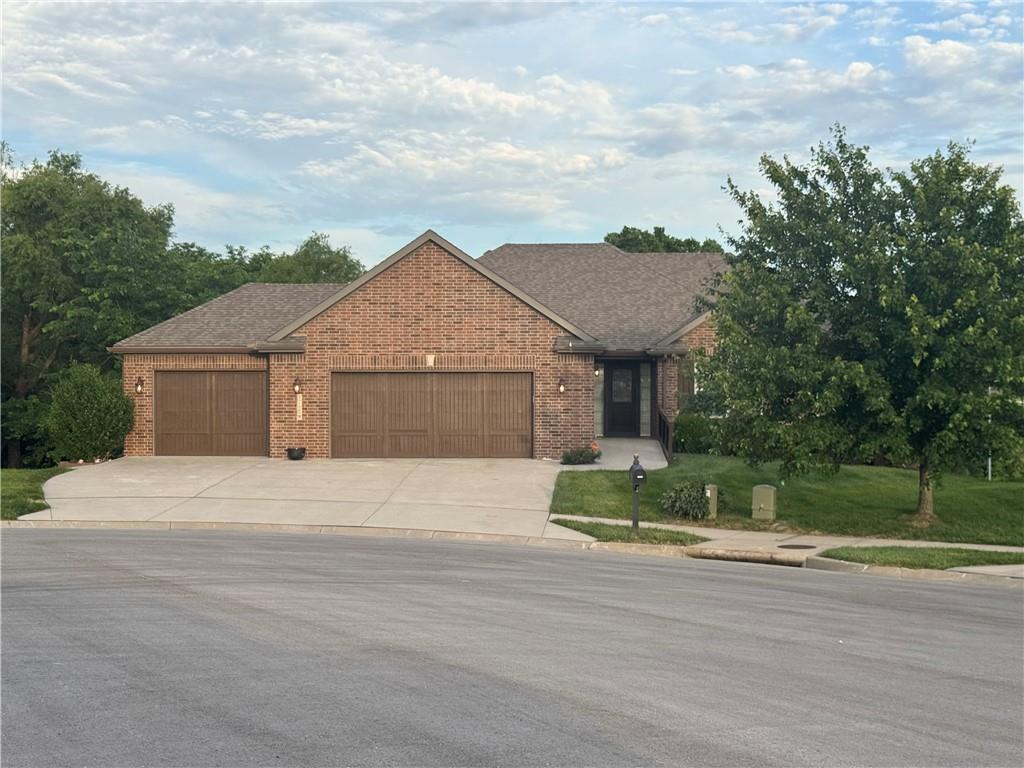 3109 N 109th Terrace