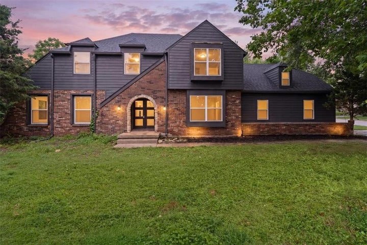 Photo 1 of 36 — 307 S Sunset Lane, Raymore, MO 64083
