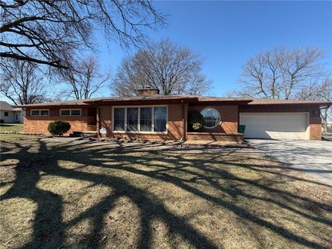 904 N High Street, Butler, MO 64730 - MLS#: 2606126