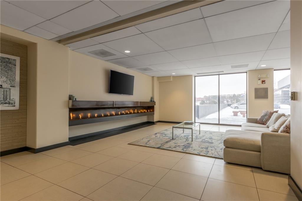 700 E 8th Street 16M