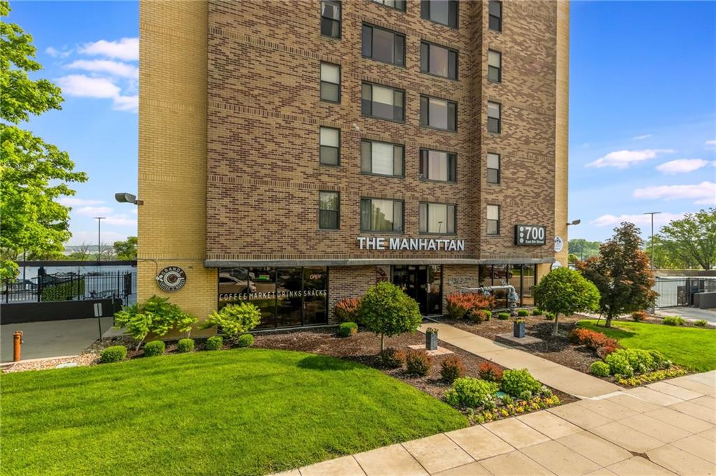 700 E 8th Street 16M